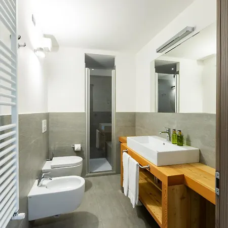 Cardo Hotel