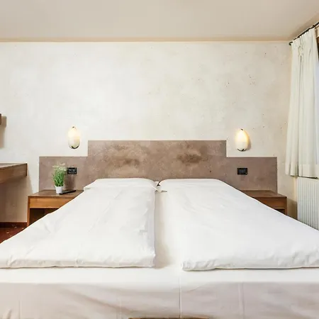 Hotel Cardo Isolaccia