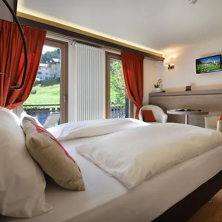 Cardo Hotel