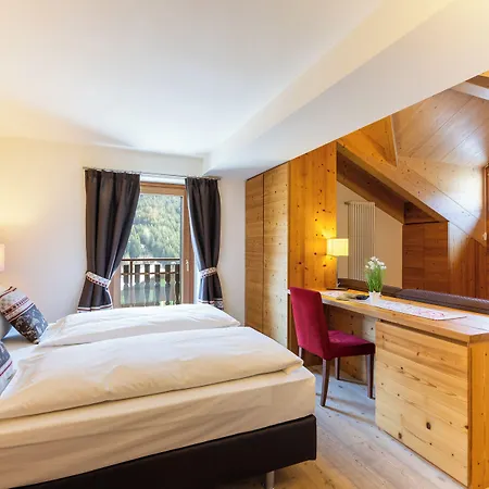 Cardo Hotel 3*